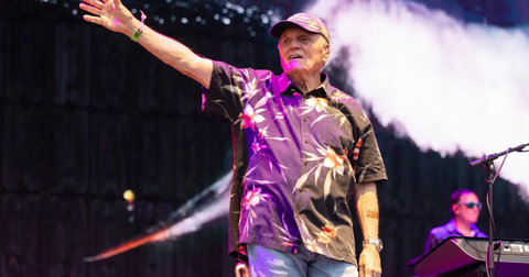 Bruce Johnston se despide de los Beach Boys tras 61 años