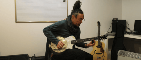 Eric Sauviat (guitarrista de Cabrel, Hallyday…) – Masterclass Woodbrass Music School