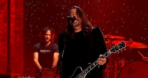 Foo Fighters au SNL UK : la première mondiale live de « Your Favorite Toy » est lancée