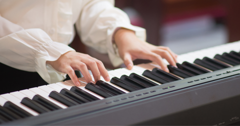 Las escalas al piano: ¿por qué y cómo practicarlas?
