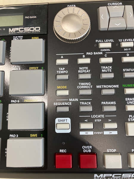 Akai Professional MPC 500 - Producto B