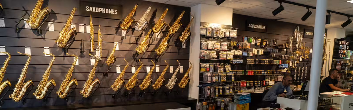 Woodbrass Store Instrumentos de Viento y Partituras