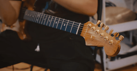 Afinar tu guitarra: consejos y errores frecuentes