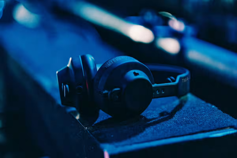 Auriculares DJ inalambricos: AIAIAI TMA-2 vs Pioneer DJ HDJ-F10-TX
