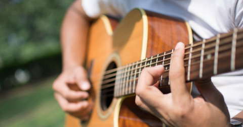 Guitarra clásica o acústica: ¿qué diferencias hay?