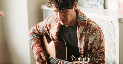 Top 5 de las mejores guitarras para adultos principiantes: elige el modelo adecuado