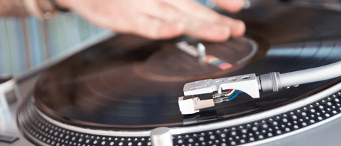 Top 5 de tocadiscos portátiles para vinilo: movilidad y creatividad
