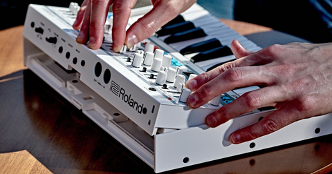 Roland presenta el n/vision: un sinte wavetable ultracompacto
