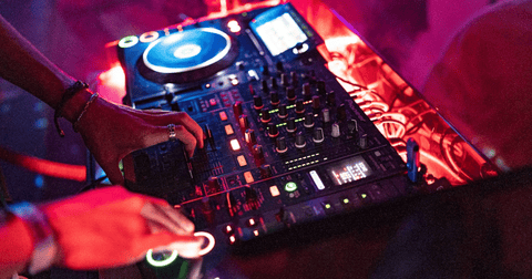 Top 5 de mesas de mezclas para empezar: tus primeros pasos en DJing