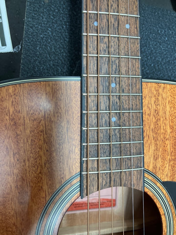 Gld11Ens 11 Dreadnought Acajou - B Stock