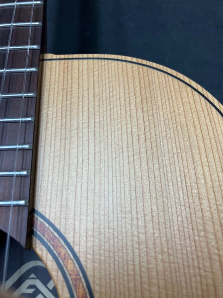 Lâg Escapade Nylon Cedro Rojo Electroacústica - Stock B