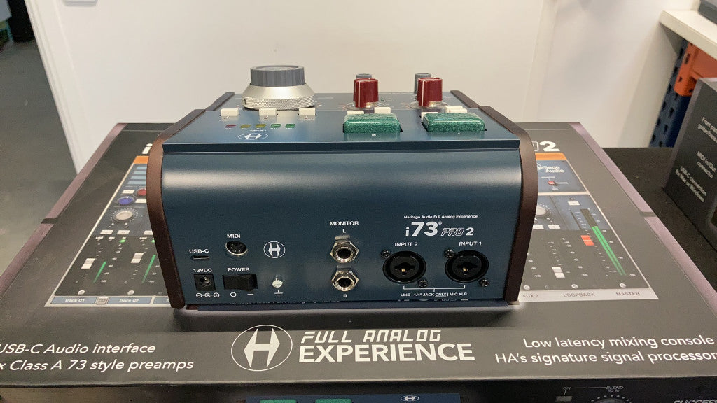 USB-C 2IN/4OUT Preamps estilo 73 - Stock B