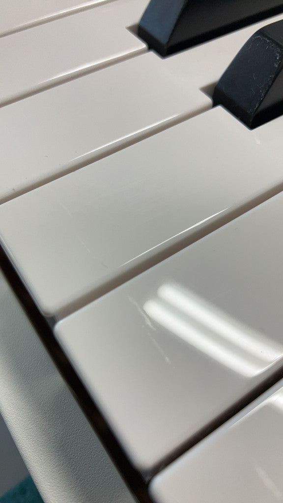 LP-380U WH - B Stock