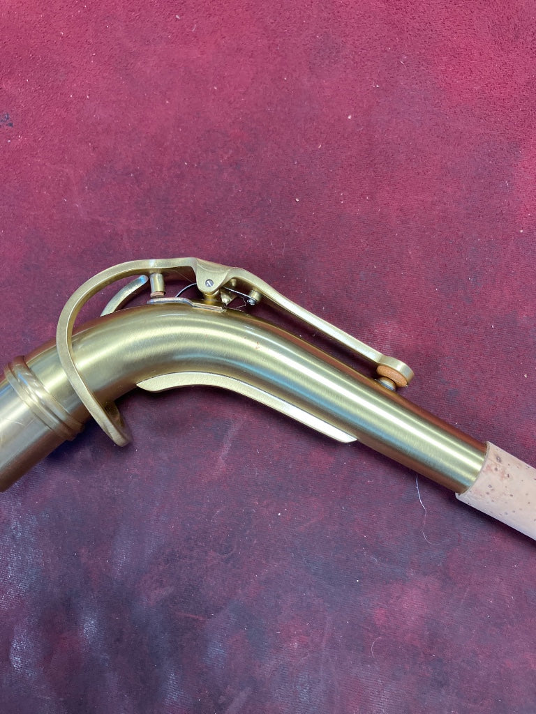 A420-II Alto Mib Cepillado Barnizado - Stock B