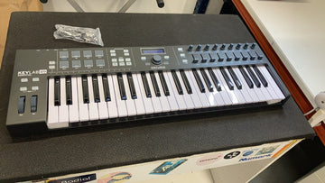 KEYLAB ESSENTIAL 49 BK - B Stock