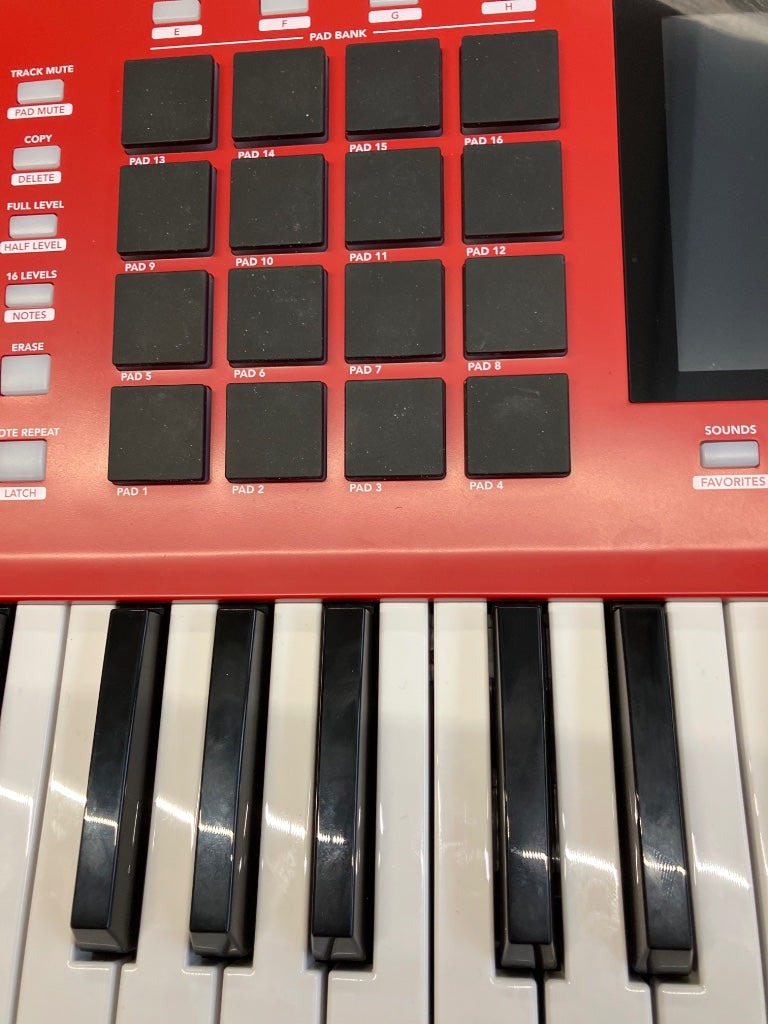 Akai Professional MPC Key 37 - B Stock