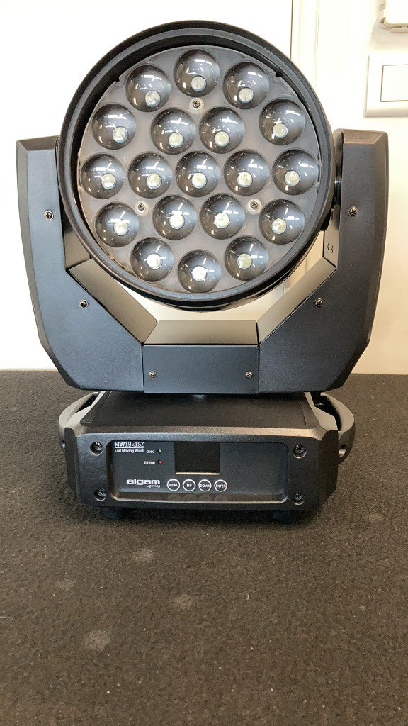 Cabeza móvil Wash Zoom 19 X 15W LED 4 en 1 - Stock B