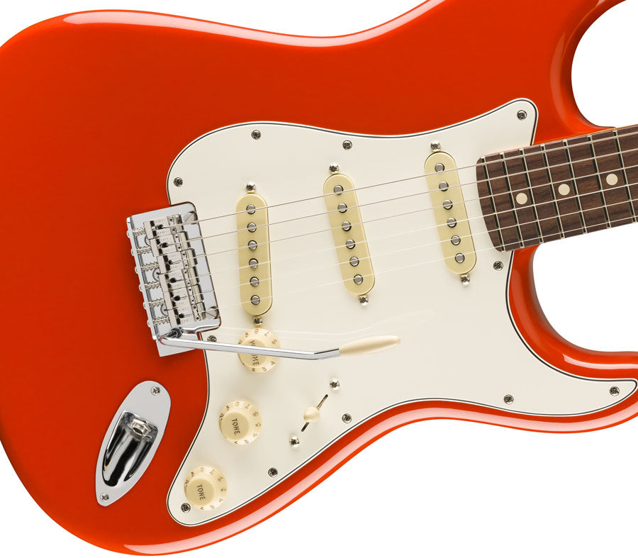Stratocaster Player II RW Rojo coral