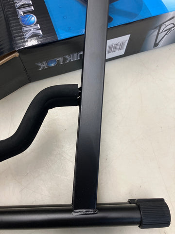 GS438 UNIVERSAL GUITAR STAND "A - B Stock
