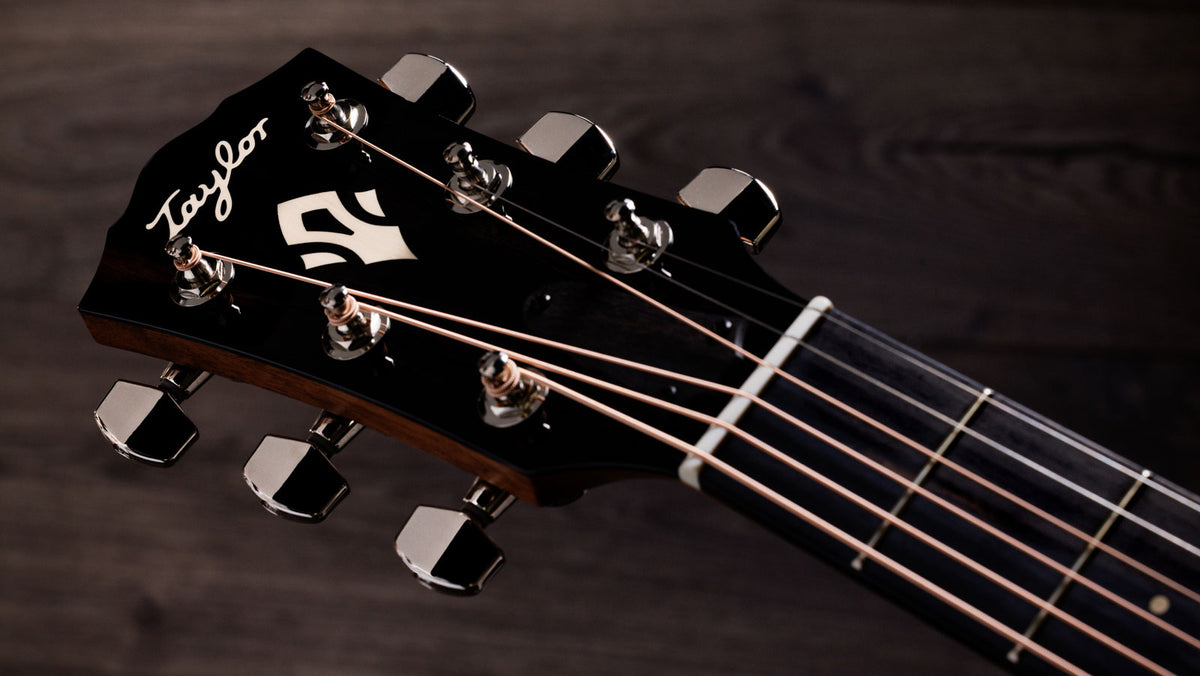 Gold Label 710e Natural Dreadnought