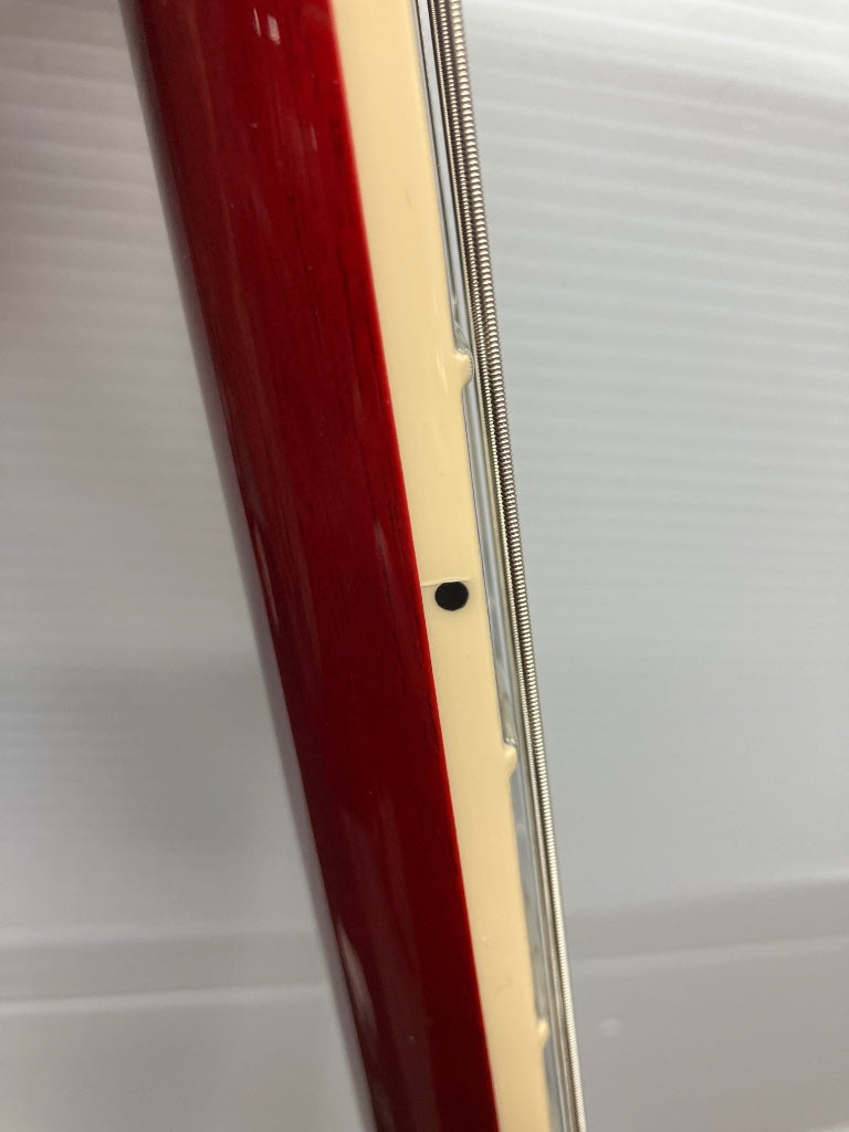 Les Paul Studio Rojo vino Ribete crema Stock B