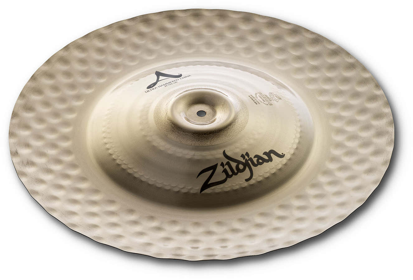 A 21" ULTRA HAMMERED CHINA
