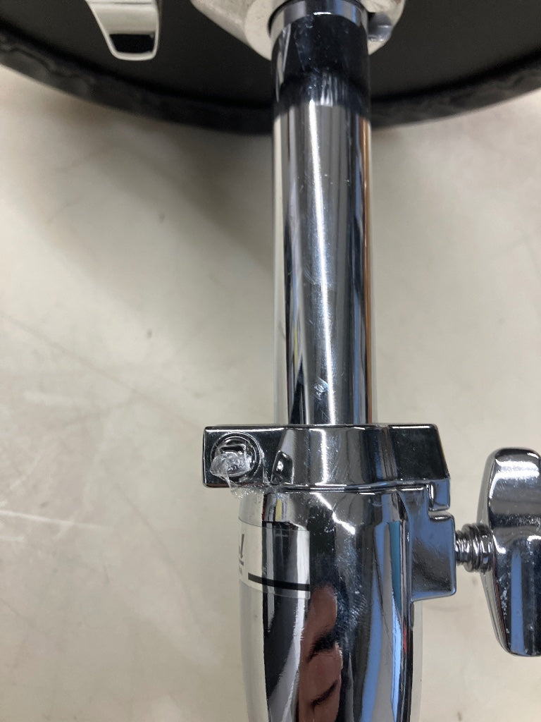D-790 drum throne - B Stock