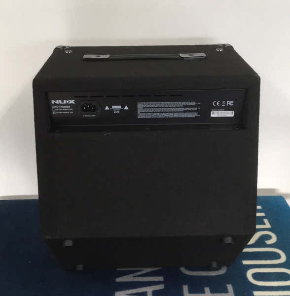 Nux PERSONAL MONITOR AMPLIFIER DA-30BT - B Stock