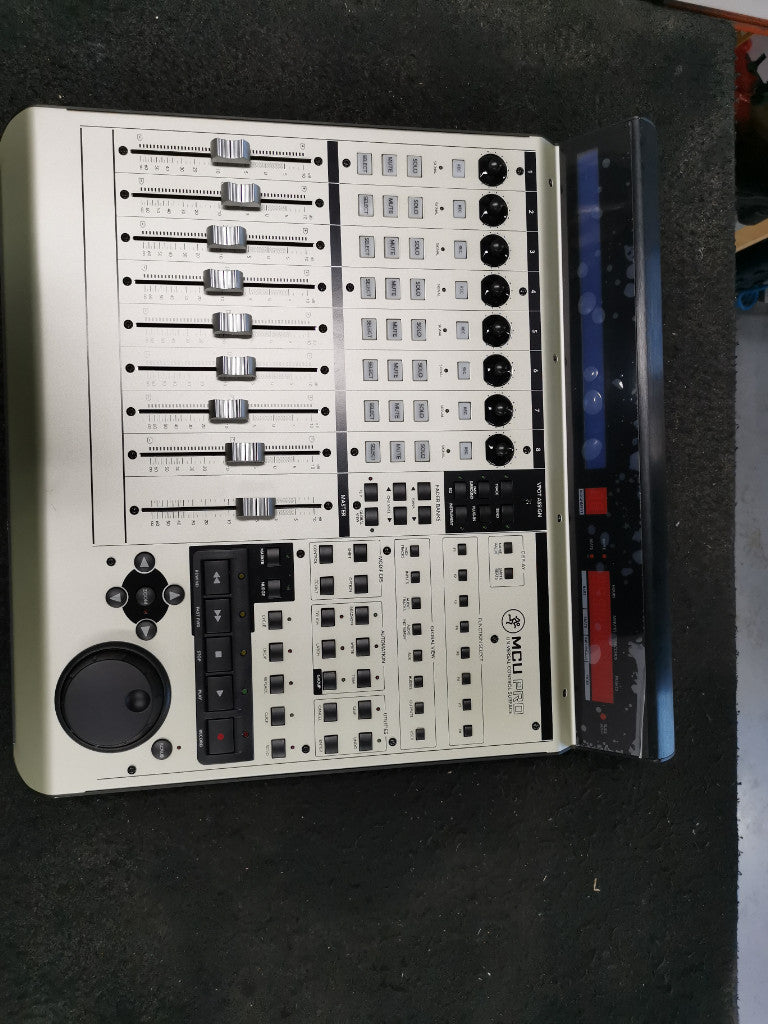 Control Universal Pro B-Stock